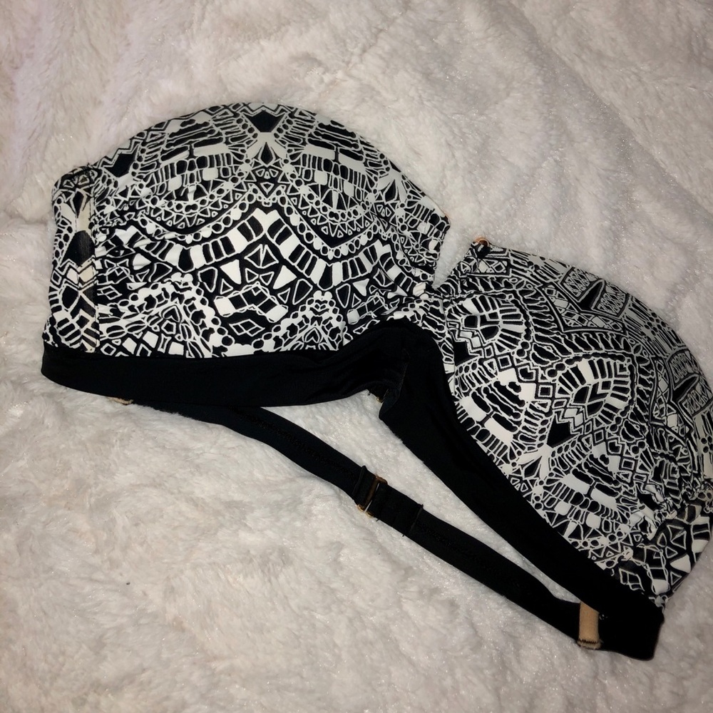 NWOT Tart Patterned Bandeau bikini top